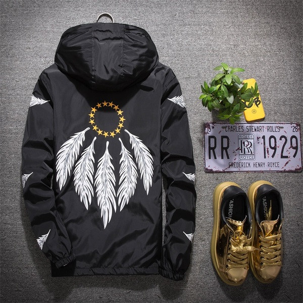 Aktuális férfi kabát több színben applikációkkal