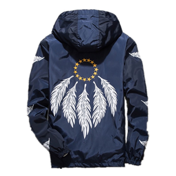 Aktuális férfi kabát több színben applikációkkal