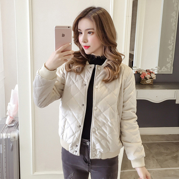 Stílusos női kabát több színben - két modell