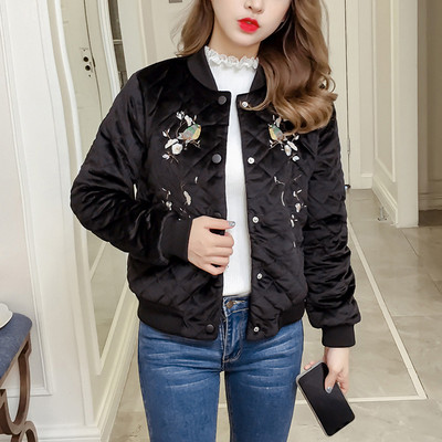 Γυναικείο μοντέρνο μπουφάν με κεντήματα σε διάφορα χρώματα