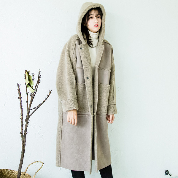 Modern, hosszú női kabát