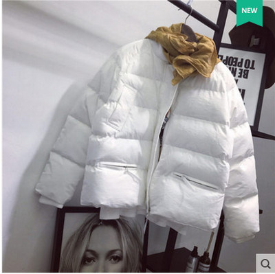 Κομψό γυναικείο μπουφάν σε διαφορετικά χρώματα