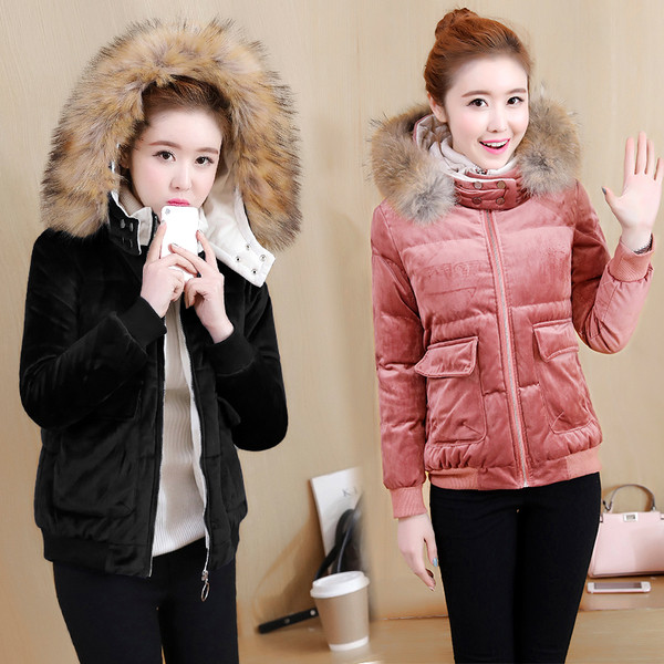 Stílusos női kabát kapucnival több színben