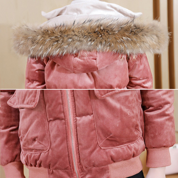 Stílusos női kabát kapucnival több színben