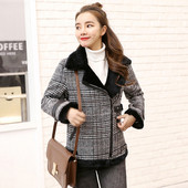 Stílusos női kabát szürke színben