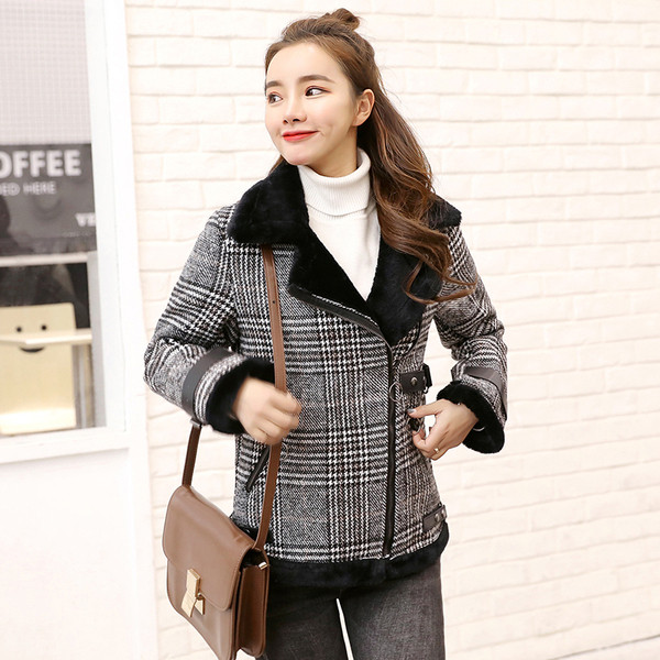 Stílusos női kabát szürke színben