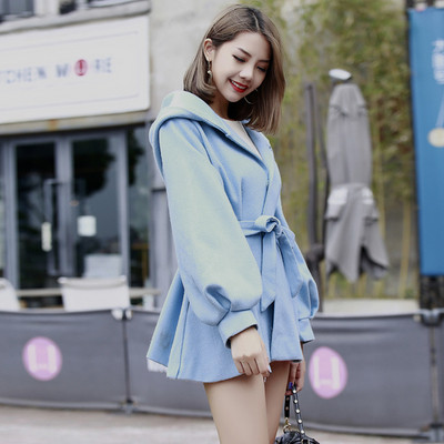 Stílusos női kabát több színben