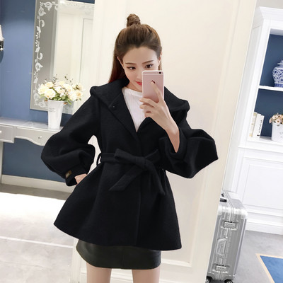 Stílusos női kabát több színben