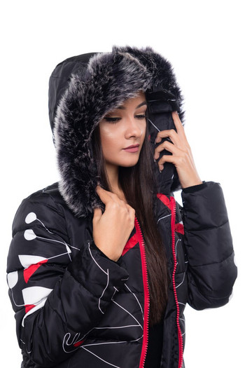 Дълго дамско яке за зимата с качулка и пух в четири цвята