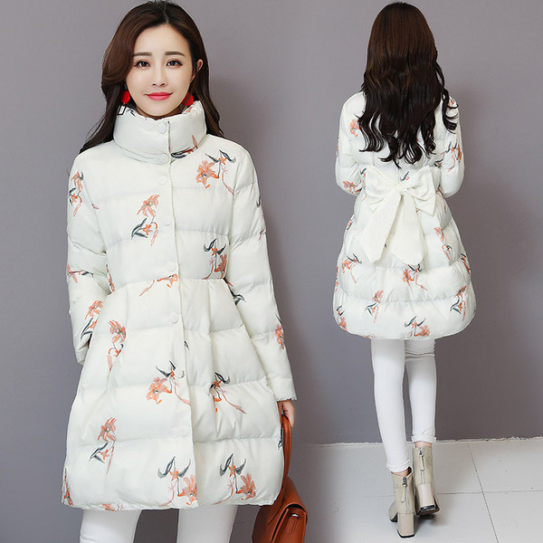 Modern női kabát virágos motívumokkal, több színben