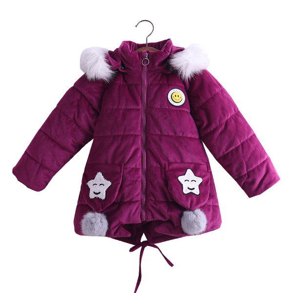 Téli gyerekdzseki lányoknak applikációval és kapucnival 3D elemekkel két színben
