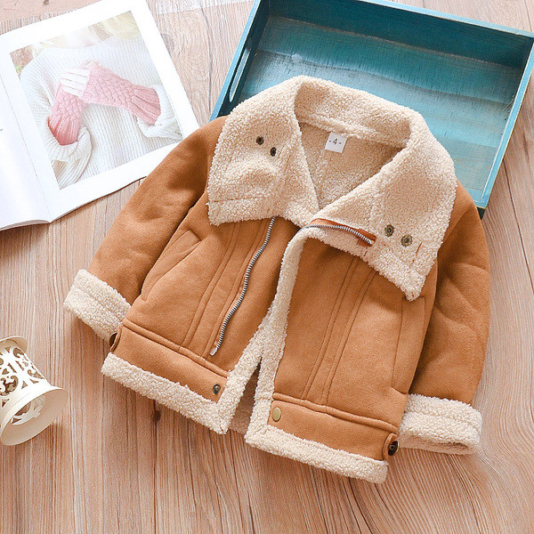 Modern gyerek kabát fiúknak több színben vagy három modellben