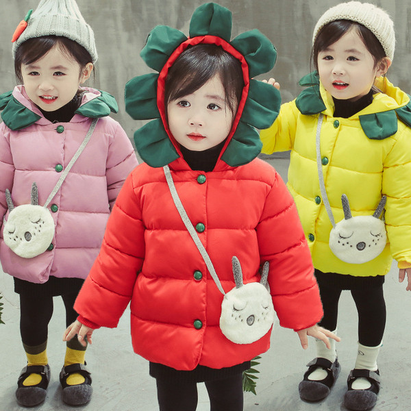 Téli gyerekkabát lányoknak kapucnival és 3D elemekkel három színben