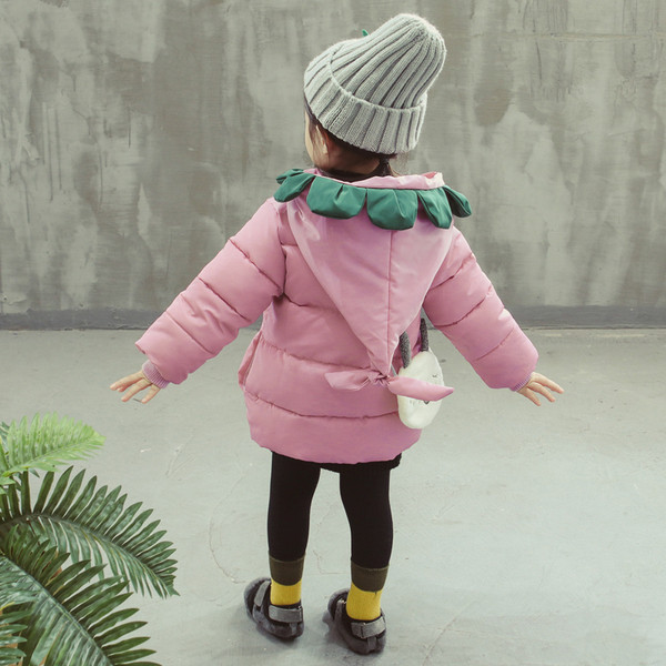 Téli gyerekkabát lányoknak kapucnival és 3D elemekkel három színben