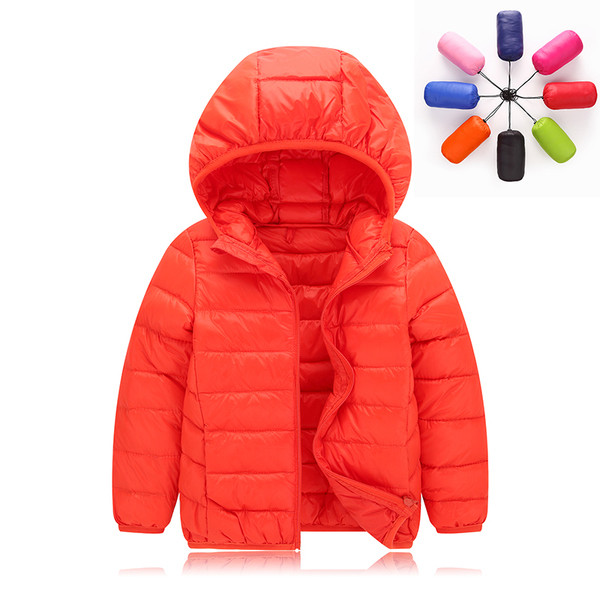 Παιδικό μπουφάν με κουκούλα σε διάφορα χρώματα κατάλληλο για αγόρια και κορίτσια
