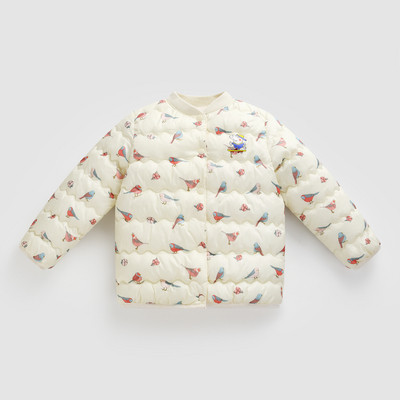 Színes mintás, O-alakú gallérral ellátott lánykabát két modellben