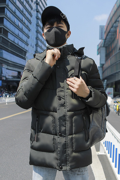 Casual ανδρικό  μπουφάν με μεγάλες τσέπες σε τρία χρώματα