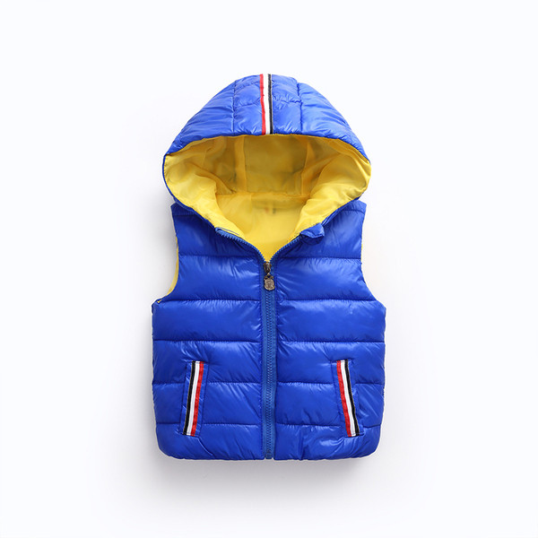 Καθημερινό παιδικό γιλέκο με έγχρωμες άκρες σε τρία χρώματα