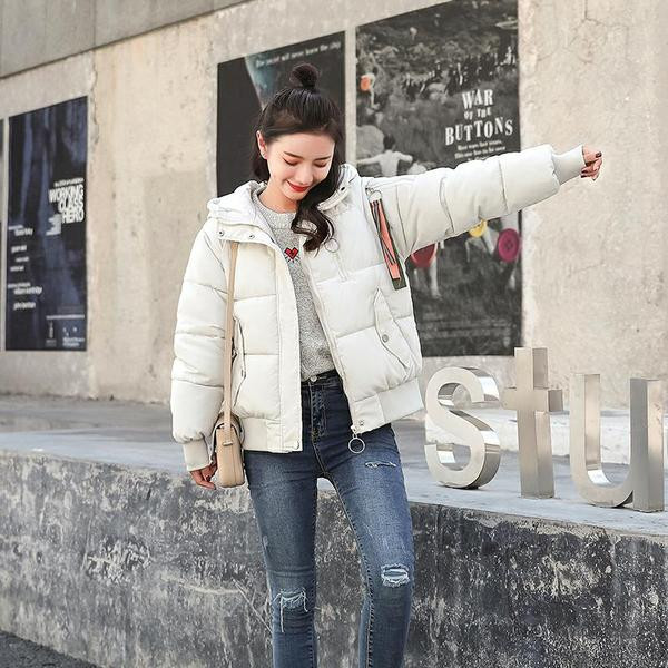 Geaca de dama cu gluga in patru culori cu decor cu fermoar