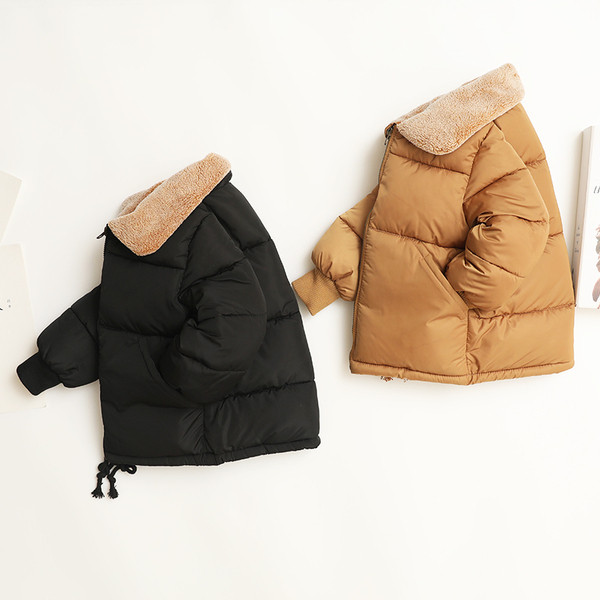 Καθημερινό παιδικό μπουφάν με χνουδωτό γιακά σε μαύρο και καφέ χρώμα