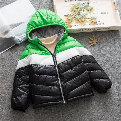 Napi gyerekkabát fiúknak kapucnival, három színben