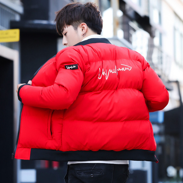 Aktuális férfi téli kabát, hátoldalán felirattal több színben