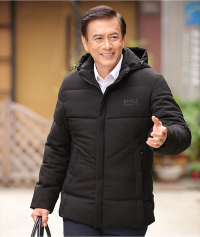 Мъжко изчистено зимно яке в два цвята