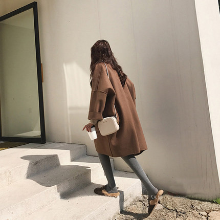 Palton de dama model larg cu buzunare in negru si maro