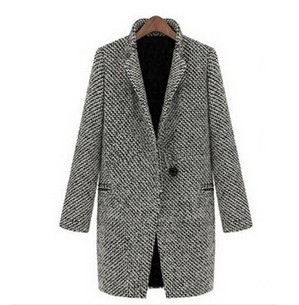 Fekete-fehér női alkalmi kabát zsebekkel