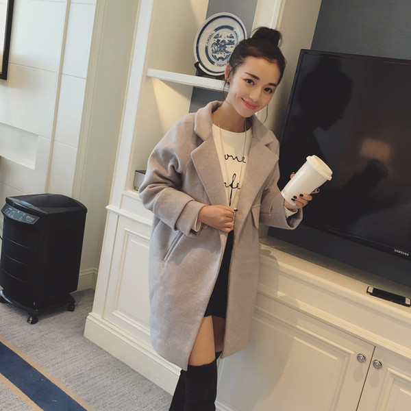 Modern női télikabát szürke és rózsaszín színekben