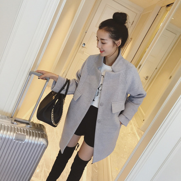 Modern női télikabát szürke és rózsaszín színekben