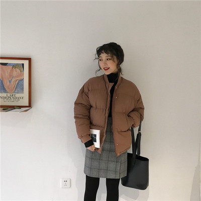 Γυναικείο μοντέρνο μπουφάν με μεταλλικά κουμπιά σε τρία χρώματα