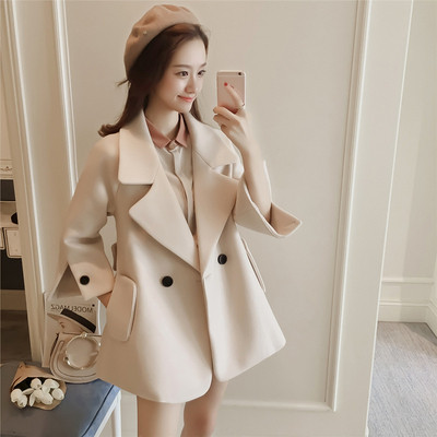 Стилно дамско палто широк модел в кафяв и бял цвят