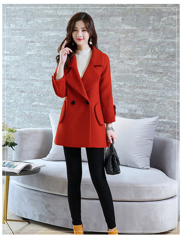 Stílusos női kabát széles modell barna és fehér színben