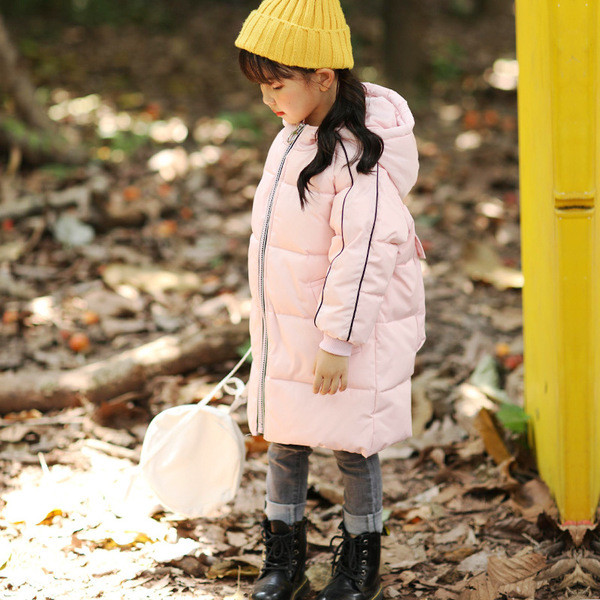 Μοντέρνο παιδικό μπουφάν σε τρία χρώματα, κατάλληλο για αγόρια και κορίτσια