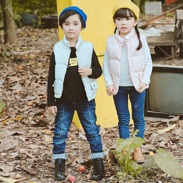 Sima gyerekmellény három színben, alkalmas lányoknak és fiúknak