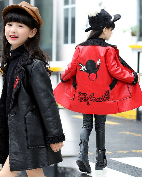 Eko bőrből készült stílusos gyerekkabát fekete és piros színben