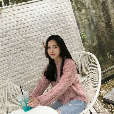 Μοντέρνο γυναικέιο πουλόβερ με σκισμένα σχέδια σε τέσσερα χρώματα