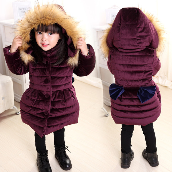 Modern gyerekkabát lányoknak szalaggal és kapucnival