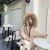 Модерно дамско яке в бежов цвят с качулка и пух