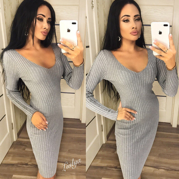 Стилна дамска зимна рокля с дълбоко V-образно деколте в няколко цвята 