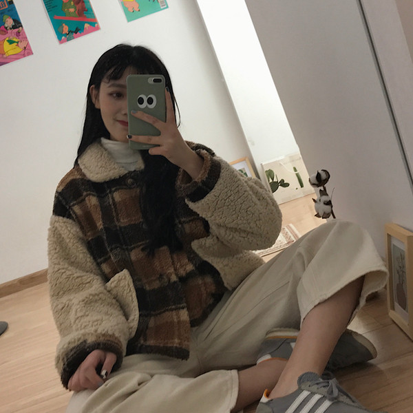 Карирано дамско пухено палто с джобове в два модела