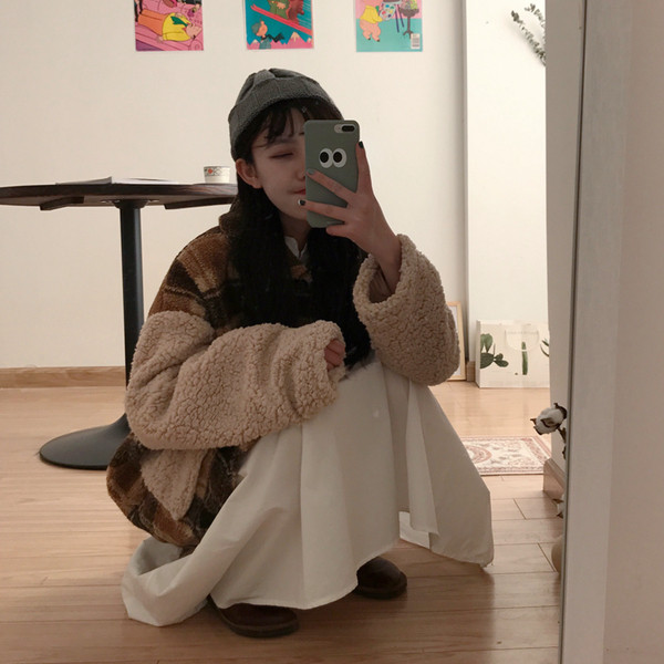 Карирано дамско пухено палто с джобове в два модела