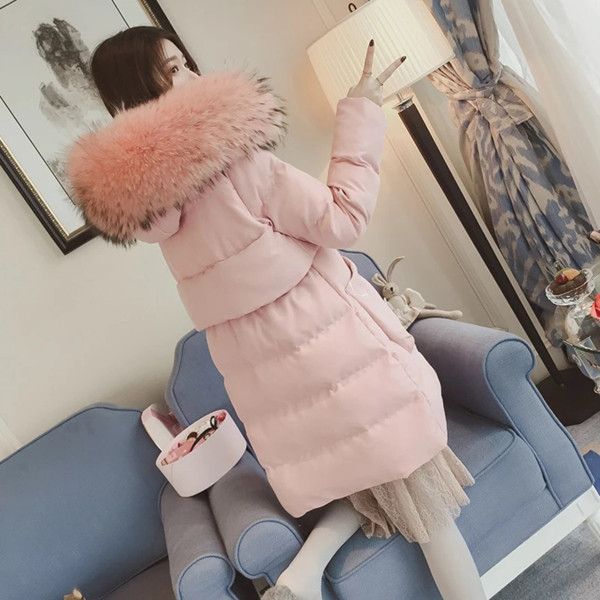 Дамско зимно яке с пух на качулката в три цвята