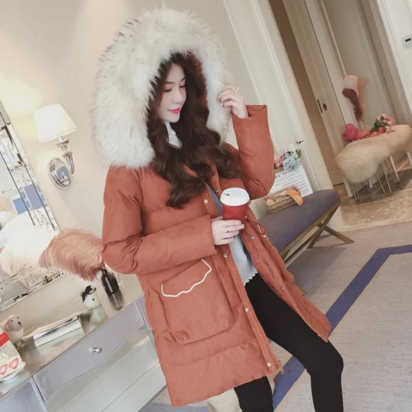 Дамско зимно яке с пух на качулката в три цвята