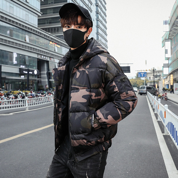 Спортно-ежедневно мъжко яке с камуфлажен десен в няколко цвята 