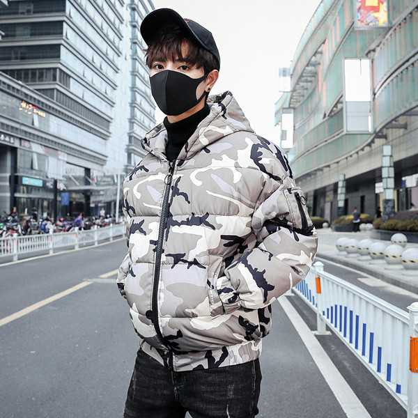 Спортно-ежедневно мъжко яке с камуфлажен десен в няколко цвята 