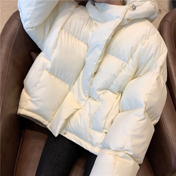 Зимно дамско яке широк модел с качулка в три цвята