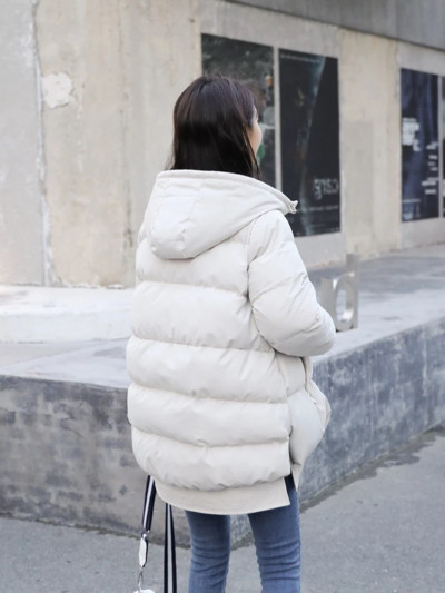 Дамско модерно яке  в три цвята с качулка