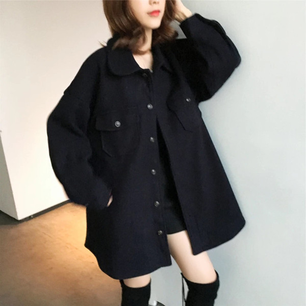 Стилно дамско палто с колан в черен цвят